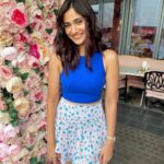 Losliya Mariyanesan Instagram - Bloom 🌸🌷 @touronholidays
