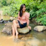 Losliya Mariyanesan Instagram - Rain or Shine 😶‍🌫️