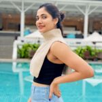 Losliya Mariyanesan Instagram - Sending some love ♥️