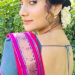 Losliya Mariyanesan Instagram - Saree or Half saree 😛 ??