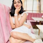 Losliya Mariyanesan Instagram - Glow ☺️
