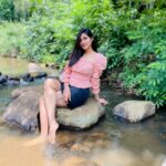 Losliya Mariyanesan Instagram - Rain or Shine 😶‍🌫️