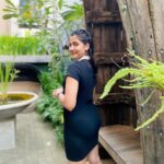Losliya Mariyanesan Instagram - 🖤