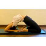 Losliya Mariyanesan Instagram - When we are grateful, fear dissipates! 🧘‍♀️