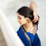 Losliya Mariyanesan Instagram - When you judge others you don’t define them, you define yourself. Photography @navin.appu Styled @indu_ig Saree @thenmozhidesigns Blouse @__ru_hii_ Makeup @abhirami_mua Hairdo @meticulous_makeovers Jewels @made_for_hers Pro @sathish_pro
