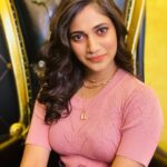 Losliya Mariyanesan Instagram - People have the right to give their opinion & You have the right to ignore it . 💄 @sty1e_guru @24kluxurysalon