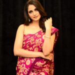 Losliya Mariyanesan Instagram - 🪁 📸 @pk_views 👗 @vi.bha_ 💄 Makeover @sty1e_guru Salon @24kluxurysalon