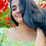 Losliya Mariyanesan Instagram - Always have loved and trusted @vilvah_ Haircare products, especially their hair serum gives the hair a soft, bouncy and shiny look🍃