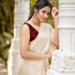 Losliya Mariyanesan Instagram - The one who will heal you is YOU : : : 📸 @kiransaphotography 👗 @vi.bha_ 💄 @radiancebridalstudio
