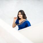 Losliya Mariyanesan Instagram - When you judge others you don’t define them, you define yourself. Photography @navin.appu Styled @indu_ig Saree @thenmozhidesigns Blouse @__ru_hii_ Makeup @abhirami_mua Hairdo @meticulous_makeovers Jewels @made_for_hers Pro @sathish_pro