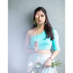 Losliya Mariyanesan Instagram - Every fall will make sense 📸 @navin.appu 💄 @sty1e_guru 👗 @shimona_stalin Costume @knotweddinghouse Jewels @aarvee.chennai Location @citadinesomrchennai