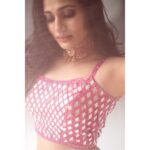 Losliya Mariyanesan Instagram - 📸 @navin.appu 💄 @sty1e_guru 👗 @shimona_stalin @knotweddinghouse Jewels @aarvee.chennai Location @citadinesomrchennai