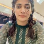 Losliya Mariyanesan Instagram - I'm not addicted to coffee , we're just in a committed relationship ☕️