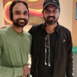 Ma Ka Pa Anand Instagram - Oliyile Cover❤️❤️❤️ #vijaytv #vijaytelevision #viral #viralvideos #reels #reelsinstagram #makapa #instagood #instagram #insta #instalove #trending #trendingsongs #trendingreels
