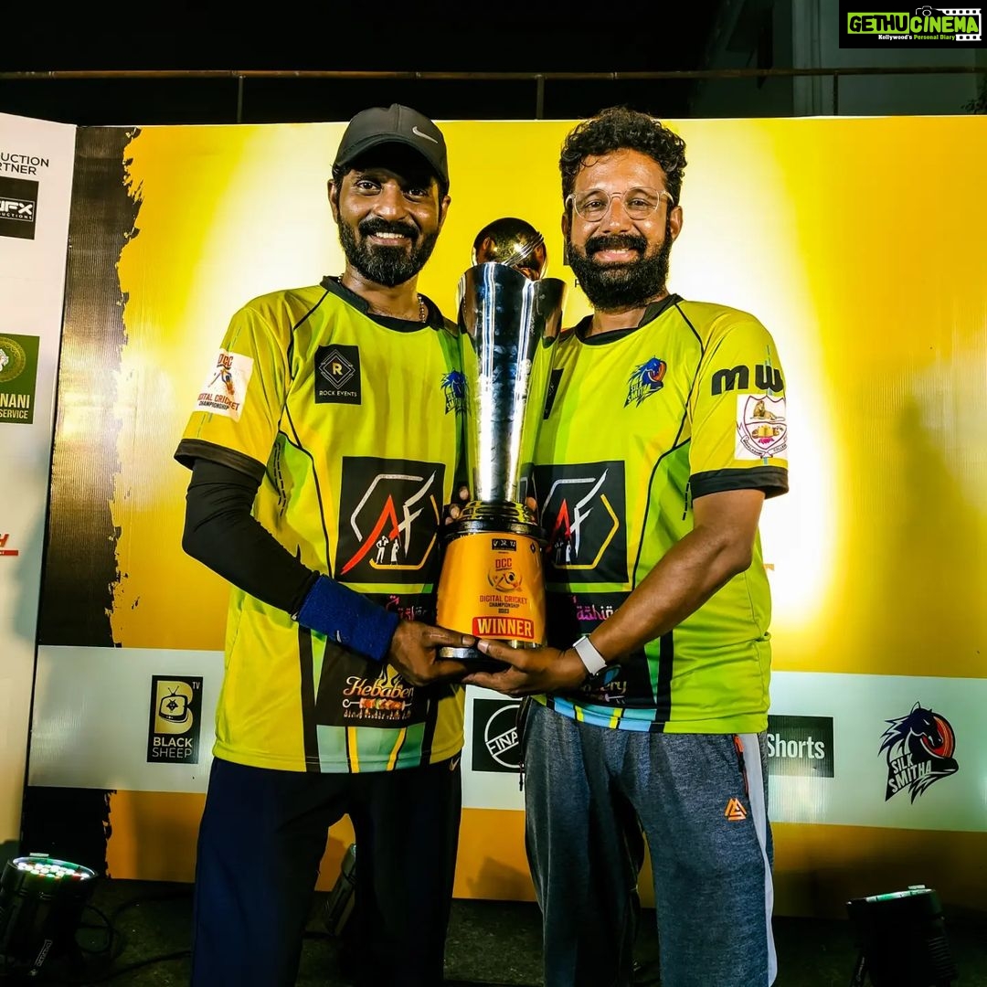 Ma Ka Pa Anand Instagram - One more achievement to our list of accomplishments! Our winning streak remains unbroken as we emerged victorious once again at a recent DCC tournament held yesterday! 6 tournaments 6 finals 4 championships! our winning streak continues to soar! ππͺπ» #TeamSilkSmitha #ChampionsForever #WinningStreak