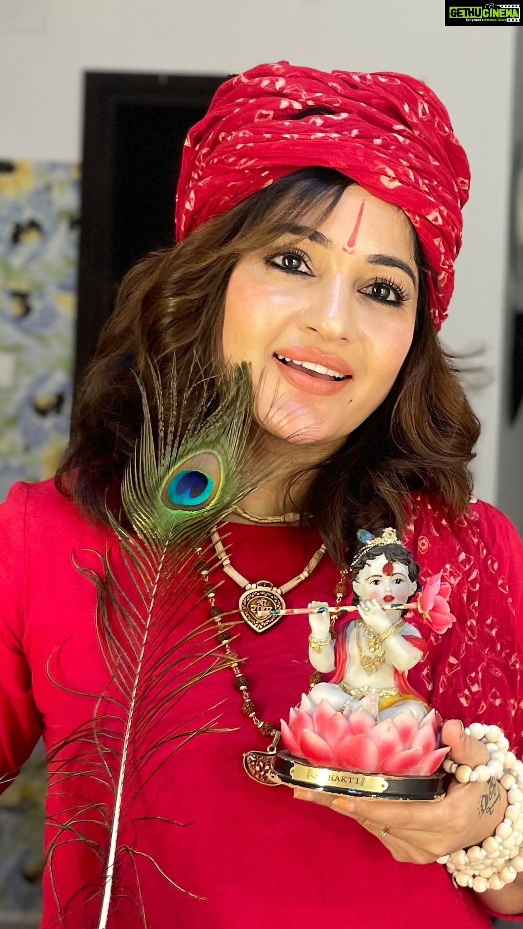 Madhavi Latha Instagram - Just say krishna krishna thats it #krishna #radheradhe #haribol #lovekrishna #krishnalove #madhavilatha #hindi #krishnasonghindi