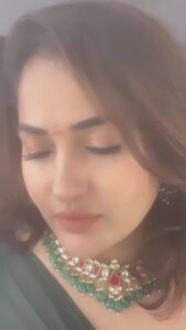 Madhavi Latha Instagram - Ounu ade paata / naa paata #inthakinuvvevaru #songs #snehituda #movies #feel #madhavilatha