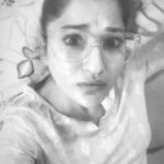 Madhavi Latha Instagram – Deyyam ante bayama???? Evadikaina bayame #devil #ghost #deyyambayam #nightstories #reelsinstagram #madhavilatha #funny #scary