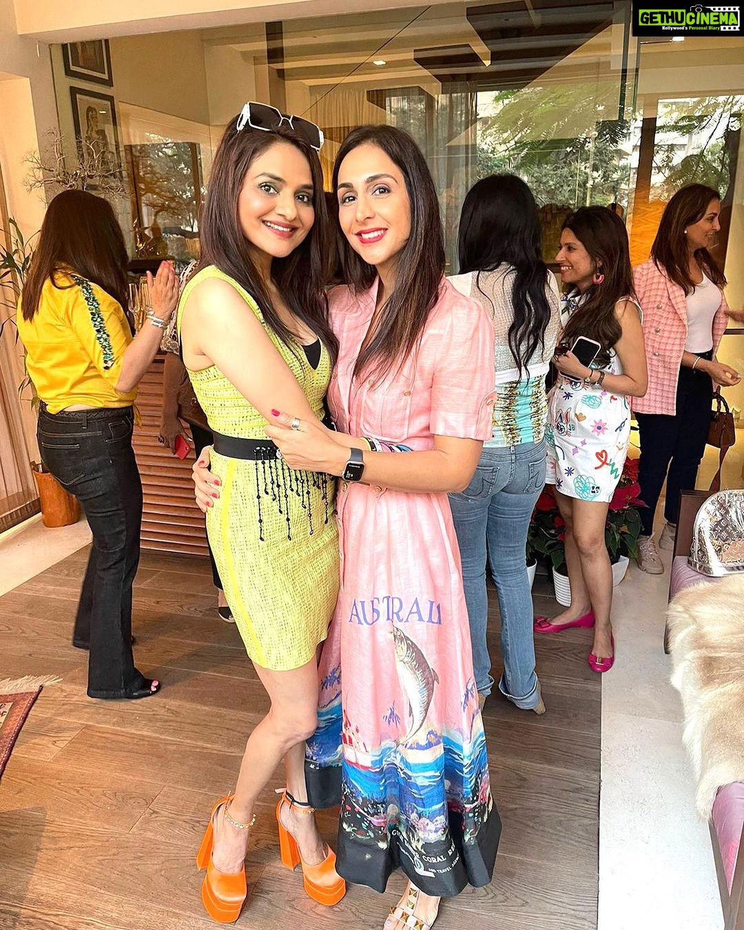 Madhoo Instagram - Happy birthday my darling @bonita_bulchandani ❤️❤️❤️❤️