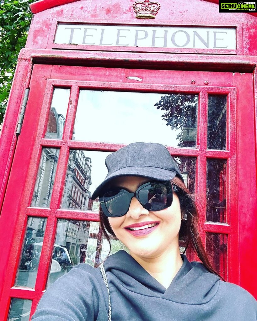 Madhoo Instagram - ❤️❤️❤️ London, United Kingdom