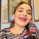 Madhoo Instagram - In the spirit of generosity ❤️❤️❤️❤️ SMILE FOR ALL