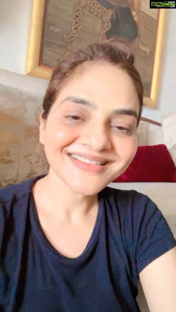 Madhoo Instagram - Only love and gratitude 💜💜💜