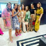 Madhoo Instagram - Happy people happy life ❤️❤️❤️❤️ @poojasippy @payalkilachand @reshmavazirani1 @jenniferkotwal ❤️❤️❤️❤️