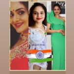 Madhoo Instagram - HAPPY INDEPENDENCE DAY Mumbai, Maharashtra