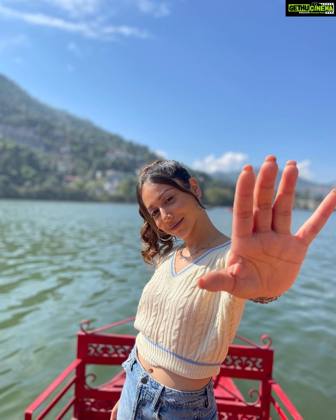 Madhurima Roy Instagram - Got me some boat, blues and bliss. Care to join? 🛶