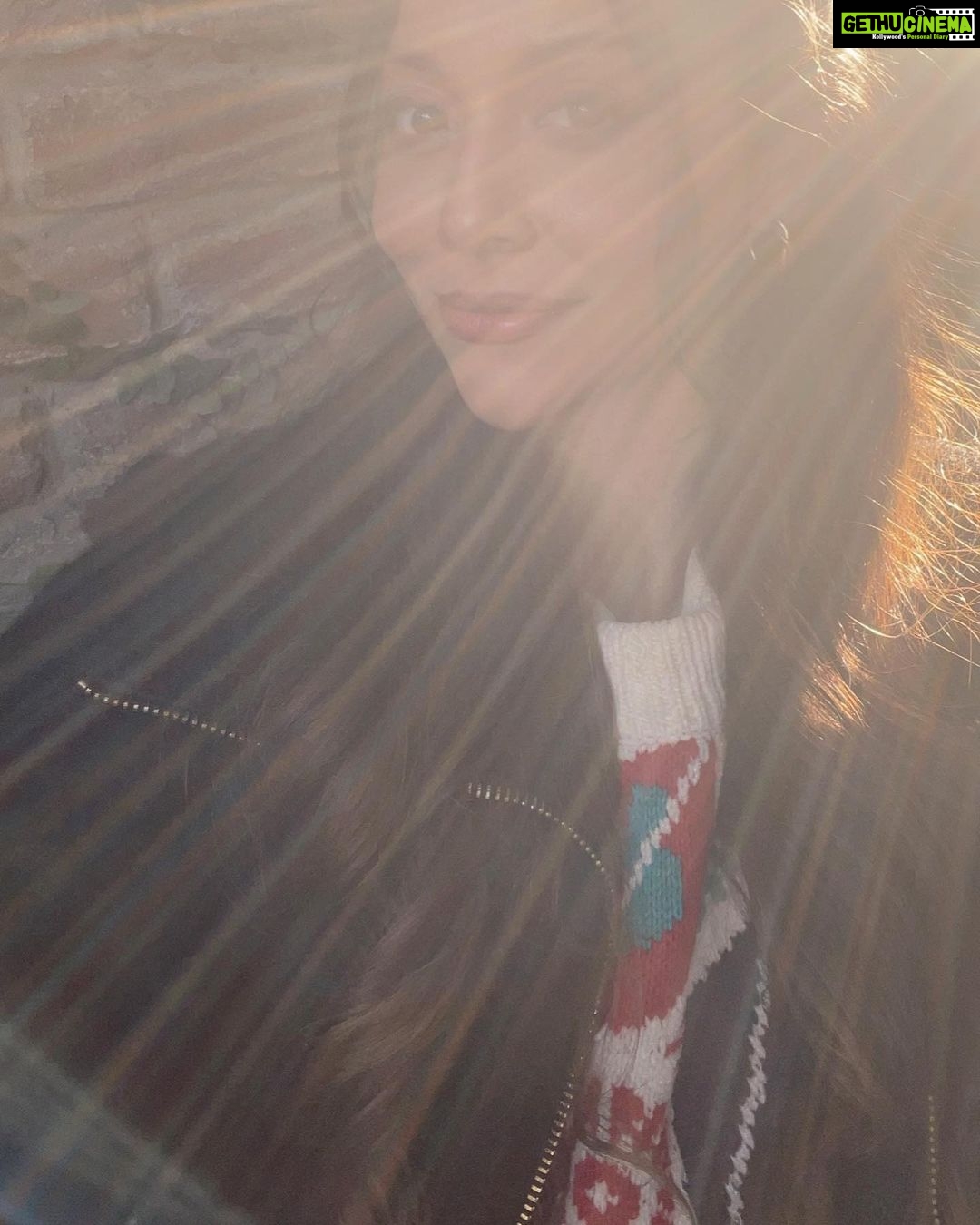 Madhurima Roy Instagram - Hot cuppa, warm winter sun and my furry friends. Couldn’t complain 🙃 Bhimtal Hill Station