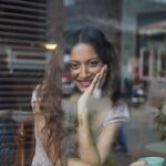 Madhurima Roy Instagram - To bean or not to bean ☕️💭 .. So fun collaborating on this one @the_little_lens @accessorizeindiaofficial .. #accessorizeindia #collaborationpost #coffeeshopcorners #instadaily #photoshootideas Birdsong - The Organic Cafe