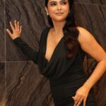 Madhurima Tuli Instagram - 🖤💫 Outfit @ikichic_official Stylist @simstyles20 Accessories @cherryblossoms.designs Earrings @rubans.in @oakpinionpr HMU @raj_mukadam Photographer Piyush / @gunjanc7