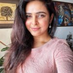 Madhurima Tuli Instagram - Selfieeeeees 🫶🏼🌸 #selfies #timepass #life #liveitup #goodvibes