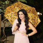 Madhurima Tuli Instagram - Find out who you are and do it on purpose.. ~ Dolly Patron #life #beautiful #keepmoving