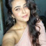 Madhurima Tuli Instagram - Selfie series 🌸💓 HMU @sunny_makeup_artist #selfie #pink #love #loveyourself