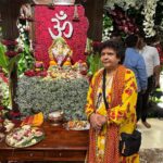 Madhurima Tuli Instagram - Embracing the divine blessings of Lord Ganesha at the residence of the hounourable Chief Minister of Maharashtra @mieknathshinde Sir Grateful for this unforgettable experience 🙏🏼