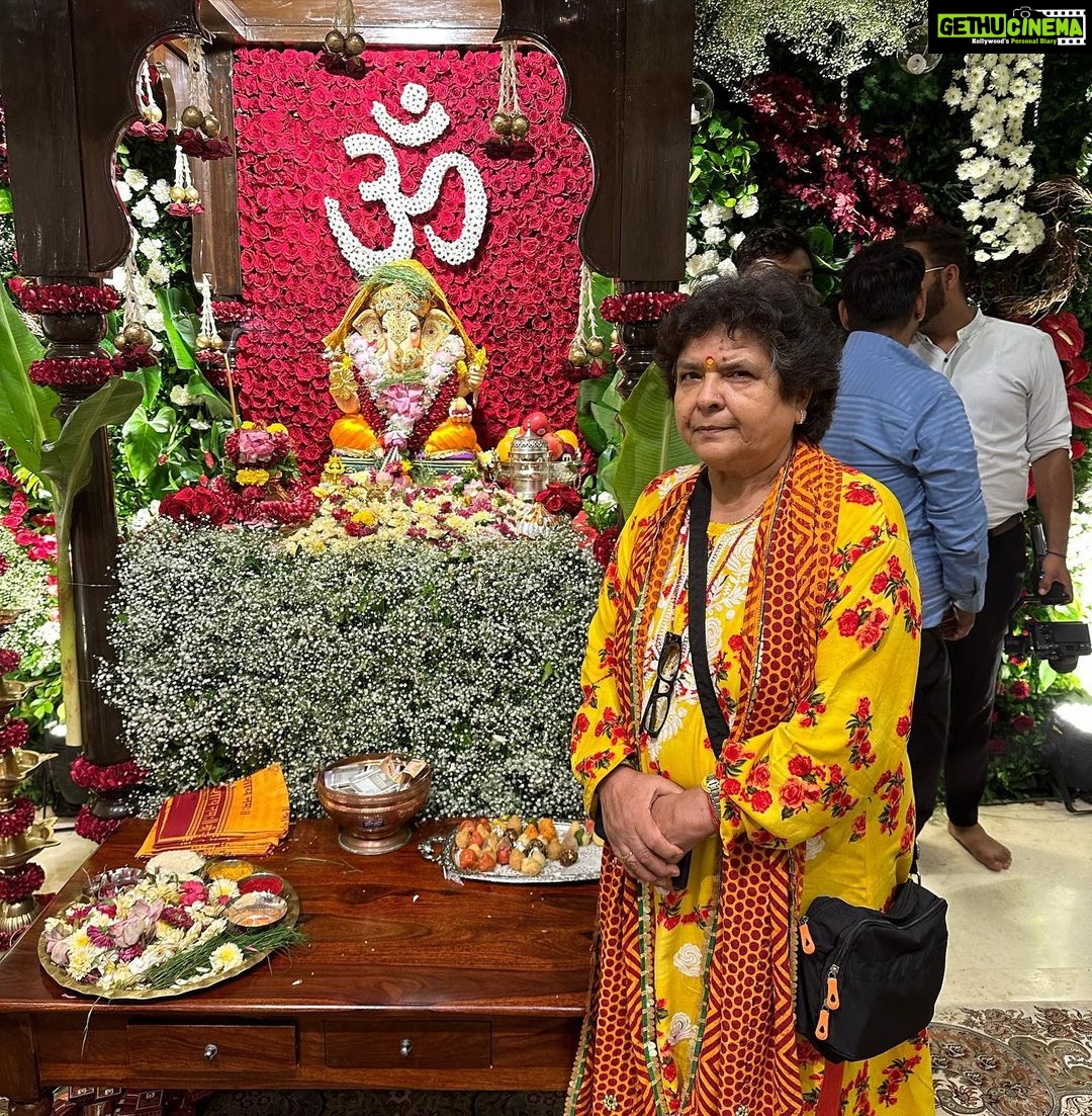Madhurima Tuli Instagram - Embracing the divine blessings of Lord Ganesha at the residence of the hounourable Chief Minister of Maharashtra @mieknathshinde Sir Grateful for this unforgettable experience 🙏🏼