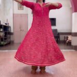 Madhurima Tuli Instagram – First day of learning Kathak.. Really excited to be learning from @rajendrachaturvedi Sir. Had been planning this since a very long time. Have learnt odissi dance earlier but always wanted to learn Kathak too. So here I am ❤️