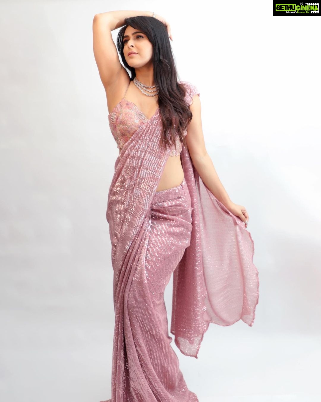 Madhurima Tuli Instagram - 🦄💖💫 Outfit @kalkifashion Jewelry by: @miranabymegha @affiliates_pr Ring @rubans.in @oakpinionpr Stylist @simstyles20 with @dikffaa_ HMU @raj_mukadam Photographer @o_chhayachitrakar