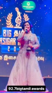 Madhushree Instagram - #mallipoo  #bigtamilrasigarawards #92.7bigtamil