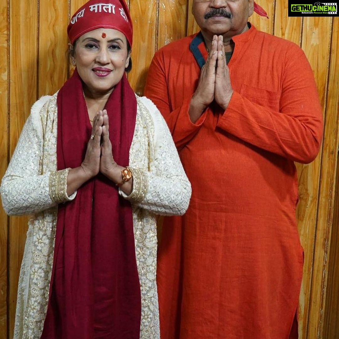 Madhushree Instagram - Feeling #blessed to perform in #vashnodevi Darbaar .#jaimatadi Happy #navratri #vaishnodevi darshan #jambhu #matavaishnodevi #jaimatadi #jaimahakal #jaikaalbhairav #durgapooja #happy #mahaashtomi