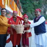 Madhushree Instagram - Feeling #blessed to perform in #vashnodevi Darbaar .#jaimatadi Happy #navratri #vaishnodevi darshan #jambhu #matavaishnodevi #jaimatadi #jaimahakal #jaikaalbhairav #durgapooja #happy #mahaashtomi