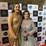 Madhushree Instagram – With your love again #mallipoo  #rocks  thanks to #bigtamilrasigarawards #bigfm #arrahman  #yuvanshankarraja  #vidyasagar  #deva  #tamil  #gvprakash  #thamarai  #vtk  #gautammenon  #silambarasan  #simbufans