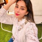 Madhuurima Instagram - The beauty of the pure colour and simplicity is so effortless ❤️ Wearing @a.la.modebyakanksha .mode #white #pure #beauty #brand