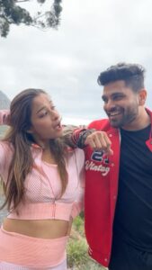 Madhuurima Instagram - Aeeeee……. Kya bolti tu 🥳😀 @nyra_banerjee . . . #kkk13 #shivthakare