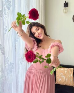 Madhuurima Instagram - Goood morning pretty ppl 😍😍😍

Wearing @shopseoraa