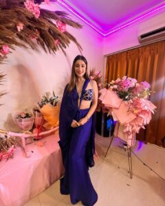 Madhuurima Instagram - Ease grace and elegance ???? 

Styled by @litittlepuffsofhappiness @styleitwithraavi
outfit @masumimewawallaofficial 

#blue #pretty #prettywoman #saree #indianbeauty