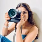 Madhuurima Instagram - Embracing the world’s hues, ready to capture every stunning shade 💙📸 while I’m someone else’s muse 😳💜🧿 #BlueAdventure #Wanderlust #muse #capture #blue Outfit @labelsimrankatyal x @mad.micron Styling @styleitupwithraavi @littlepuffsofhappiness
