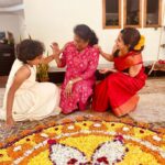 Madonna Sebastian Instagram – Nammadonam🌸🌸🌸
Nallonam❤️
#onam 
@shylababyshylababy 
@michelle__sebastian 
@megharaiphi 
@raiphigomez