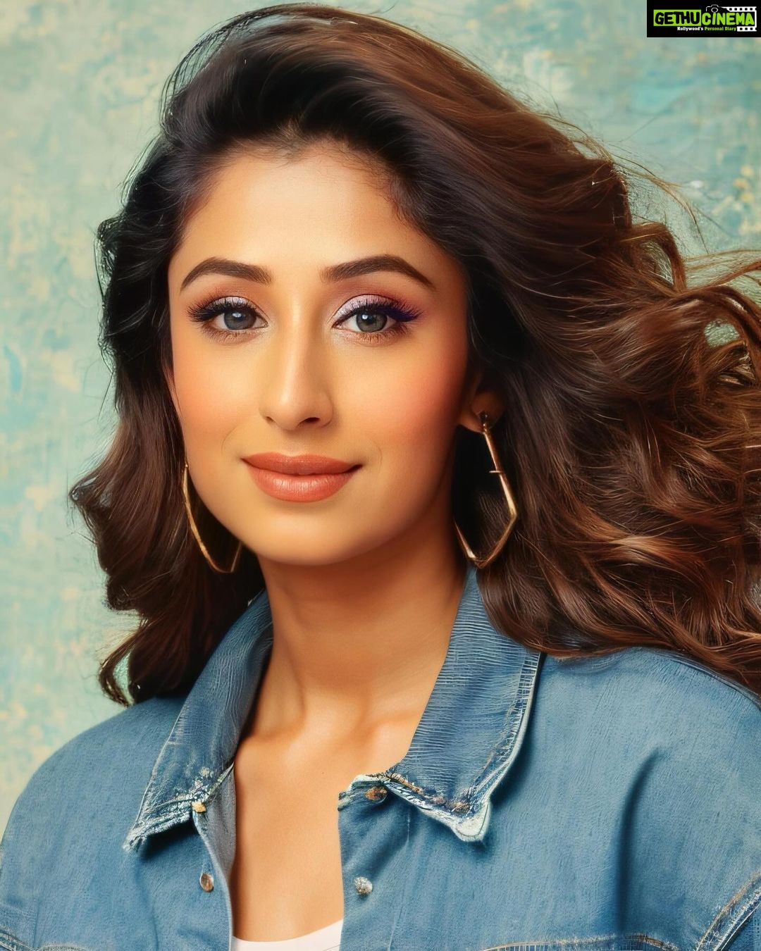 Maera Mishra Instagram - Only because I don’t have new pictures to post. 🙈❤️